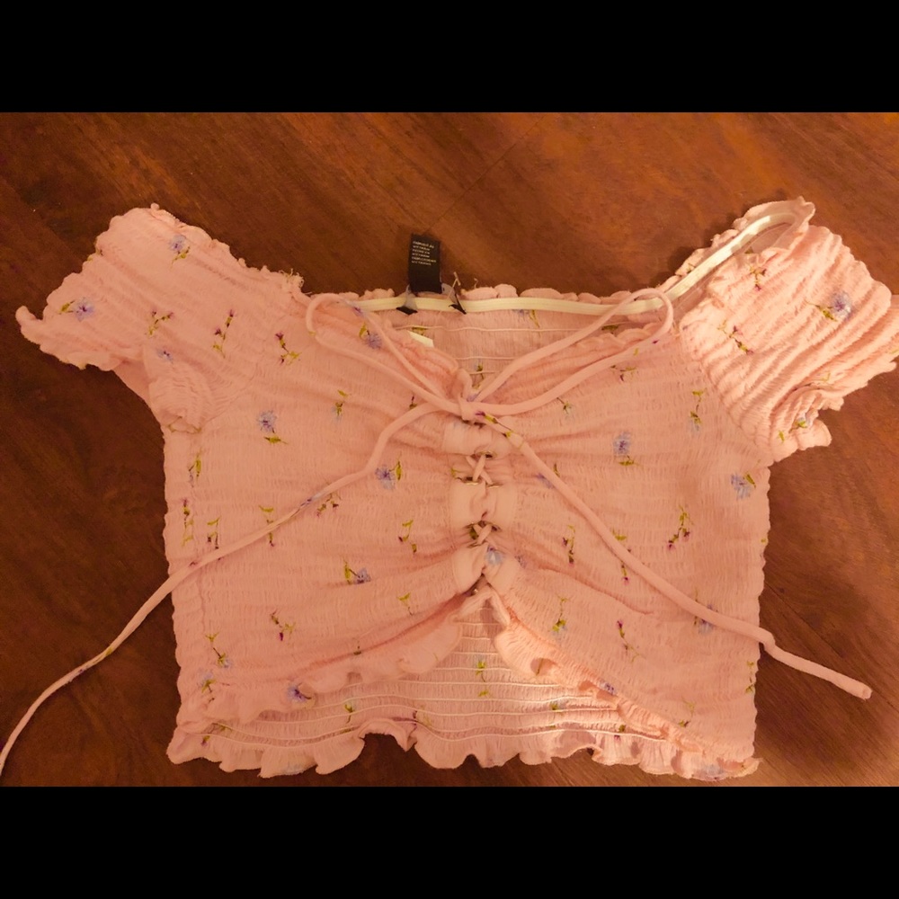 Light pink floral crop top🌸💖Y2K